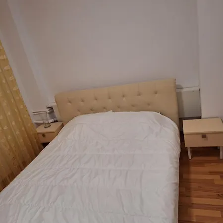 Faleza Nord Reyna Apartment *
