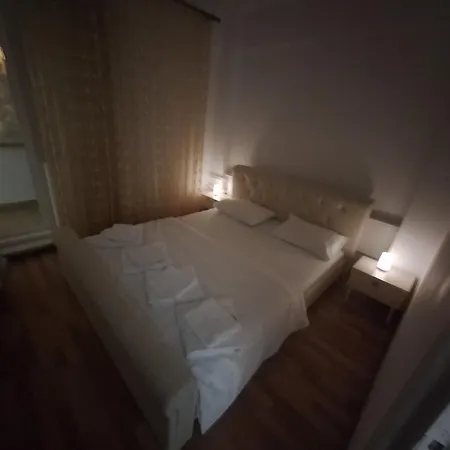 Faleza Nord Reyna Apartamento *